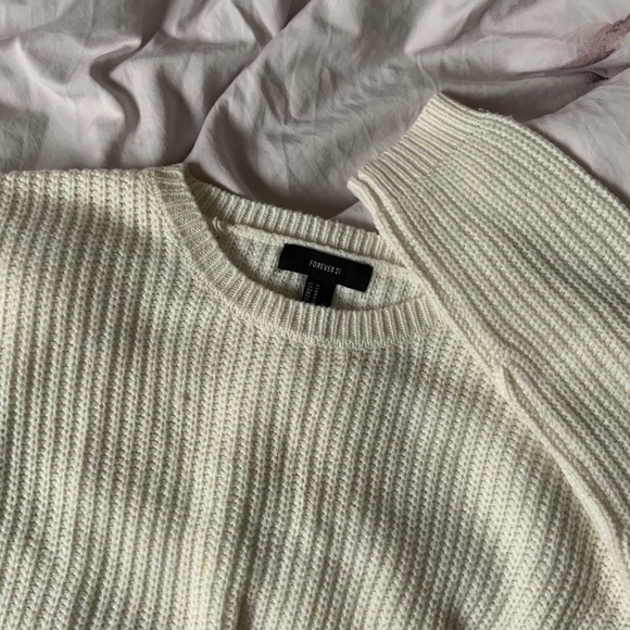 Cropped knit sweater - Picture 2 of 5